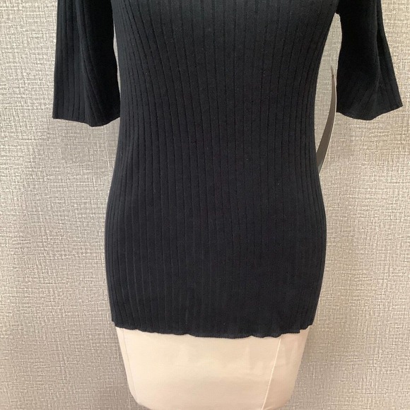 Madison Grey Women's Black Mock Turtleneck sz S Short Sleeve NWT - Picture 5 of 7